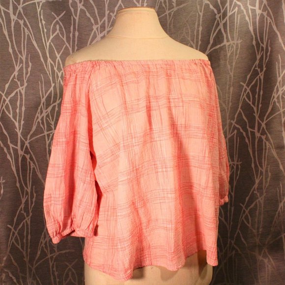 Universal Tread | Off the Shoulder Pink Top | L, Large - Picture 1 of 5